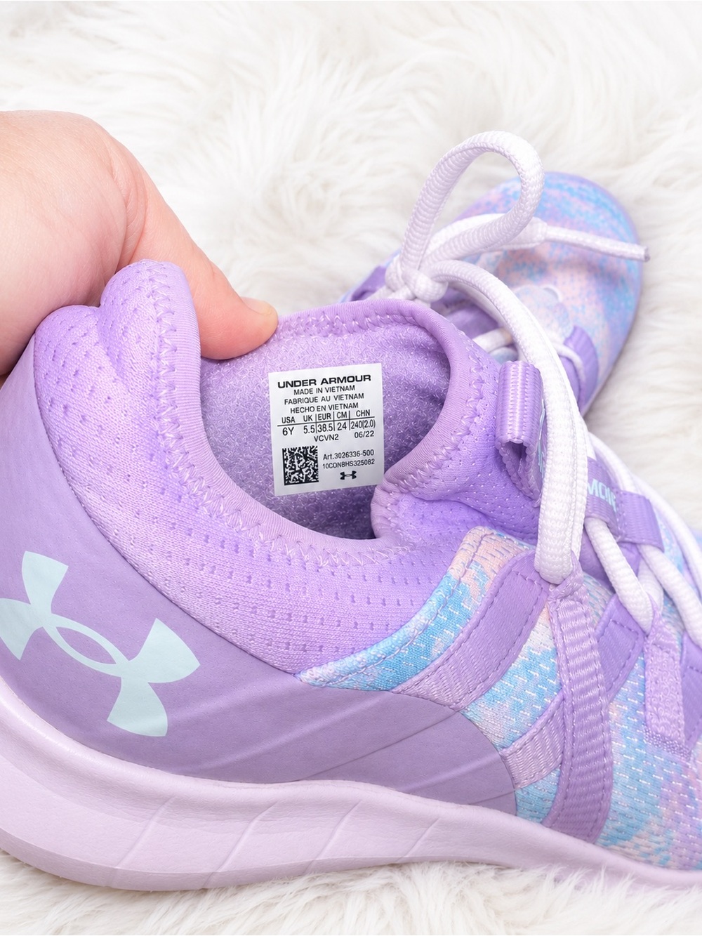Under Armour Girls Size 6Y Running Shoes Pastel Tie Dye Athletic Sneakers - Picture 6 of 7